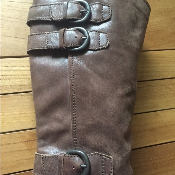 Born Leather Boots 7 - Picture 9 of 10